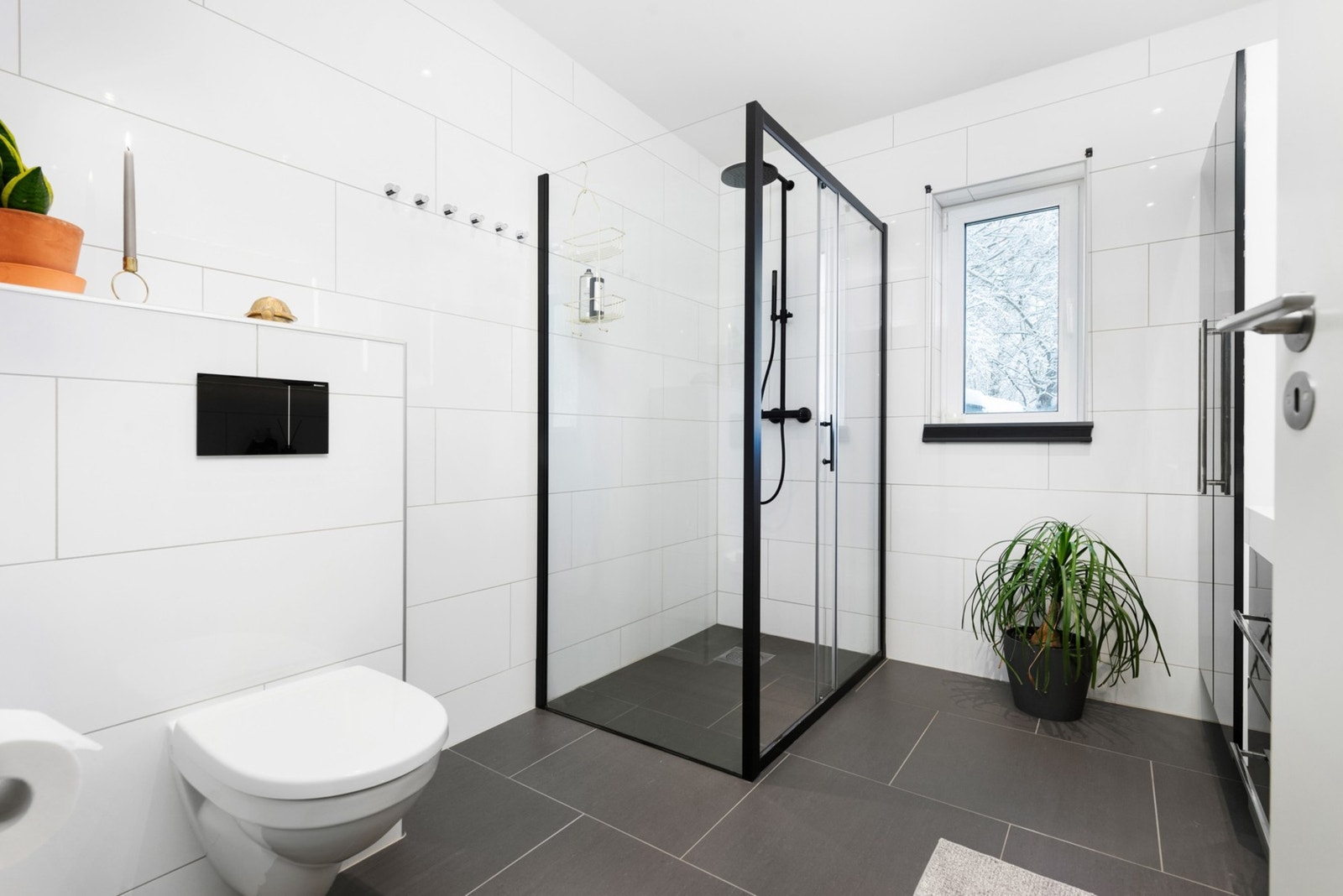 Baderom på 6,8m². Galleribilde