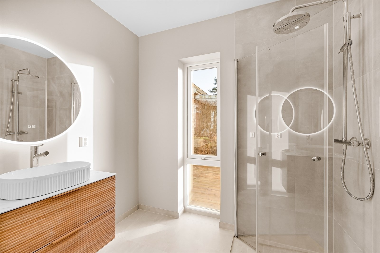 Det er ett bad i hver etasje. Galleribilde