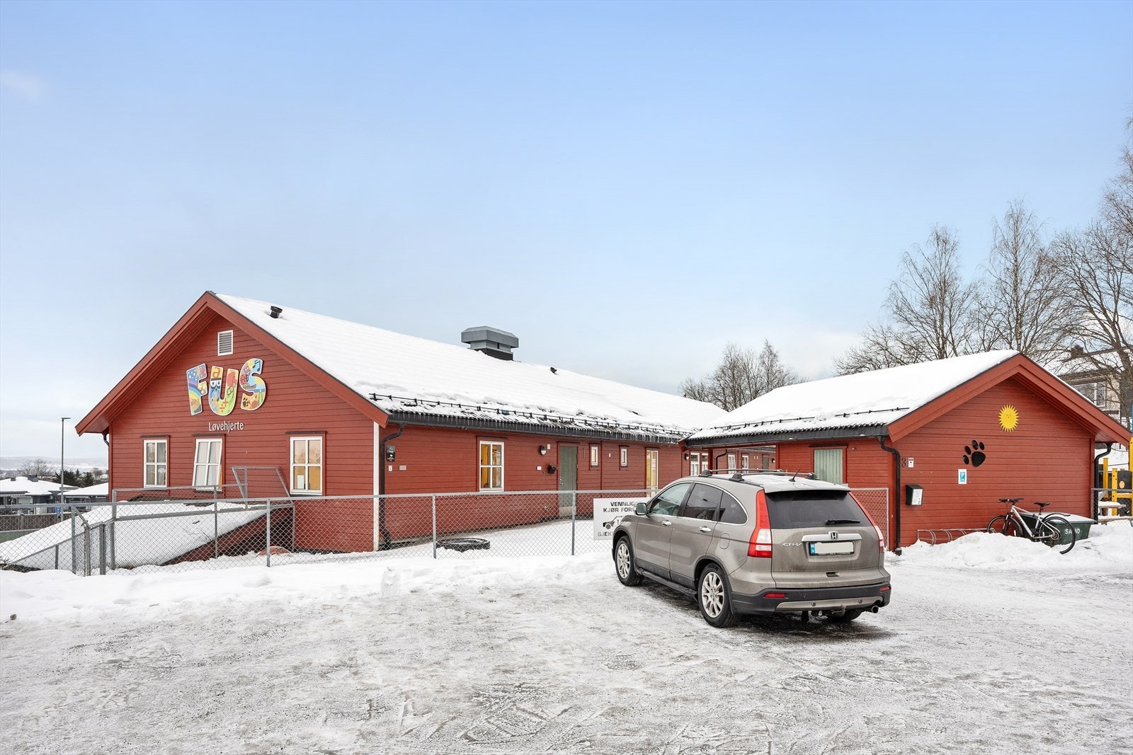 Flere barnehager i nærområdet, inkludert FUS barnehage. Galleribilde