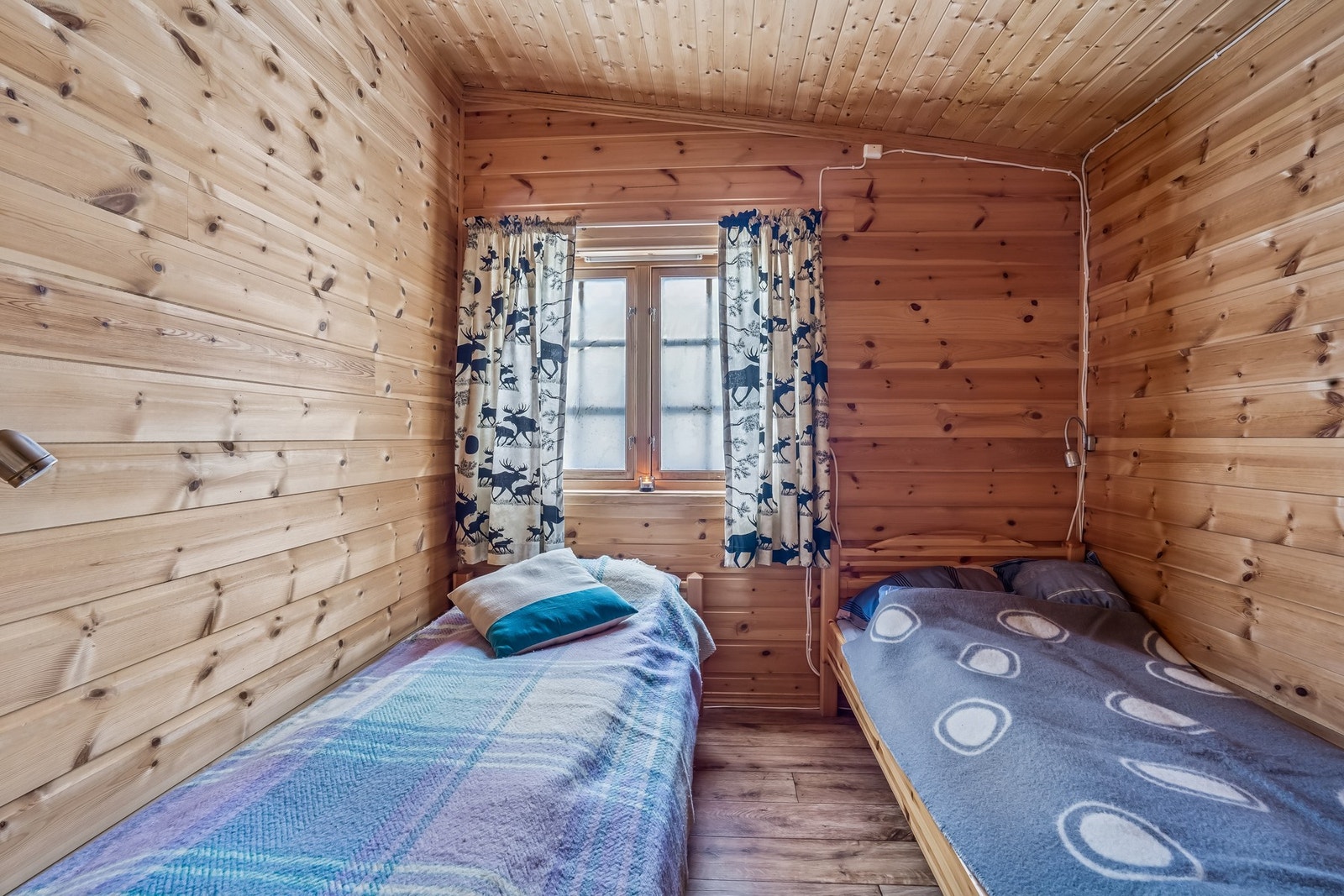 Det andre soverommet har tilsvarende størrelse og praktisk beliggenhet ved gangen. Galleribilde