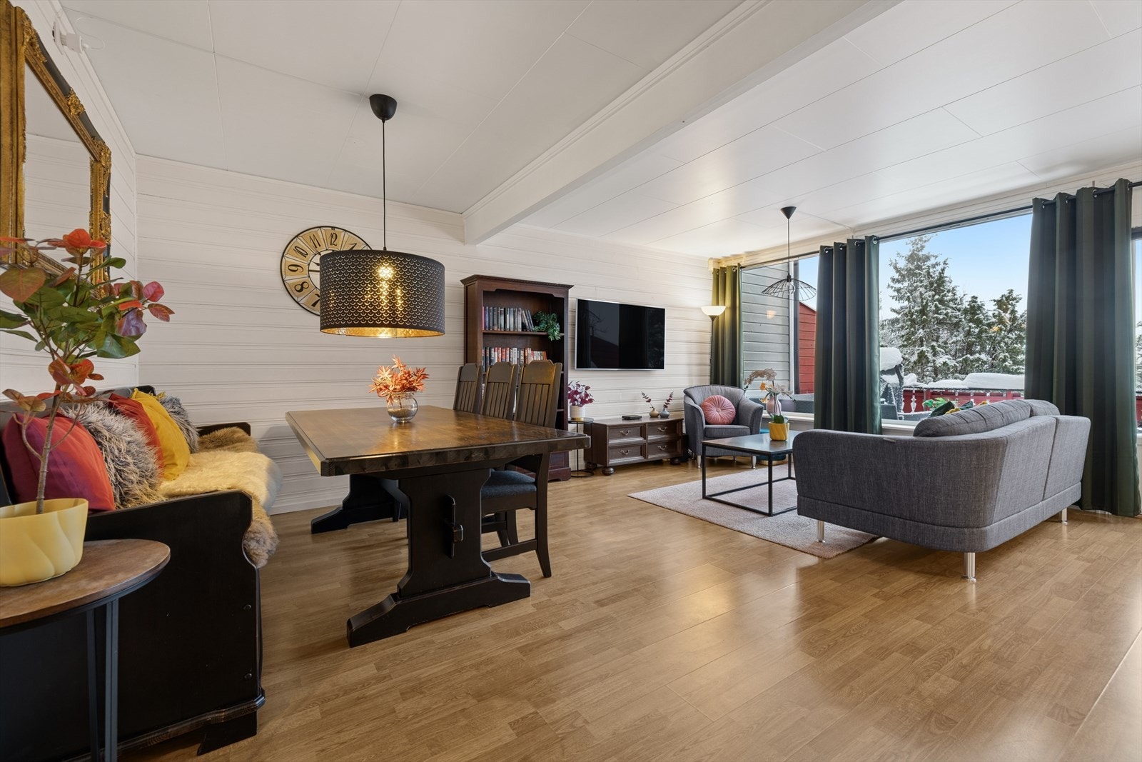 Fra stuen er det direkte adkomst til terrassen. Galleribilde