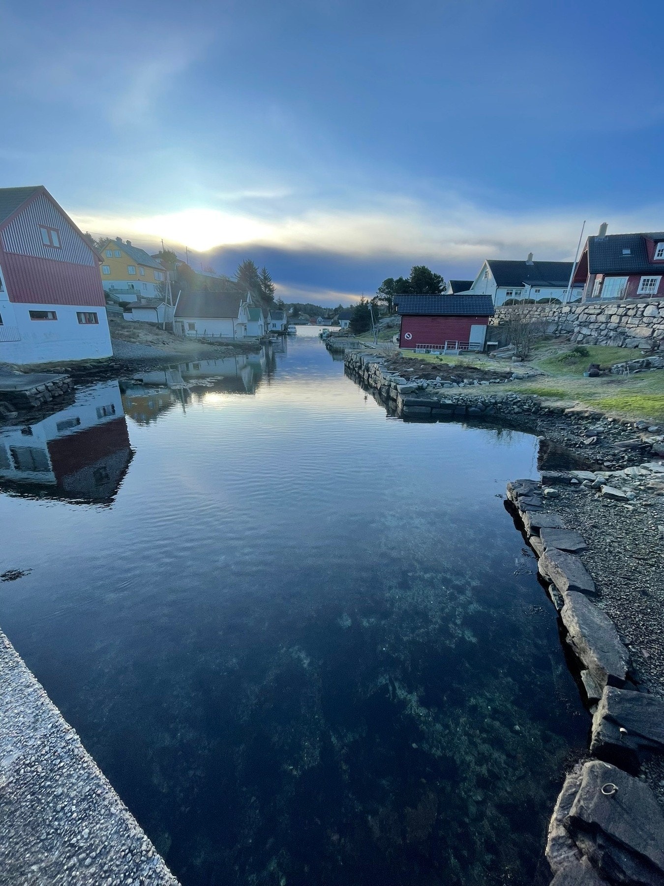 stemningsbilde fra nærområde ca. 10 min gange fra tomten Galleribilde