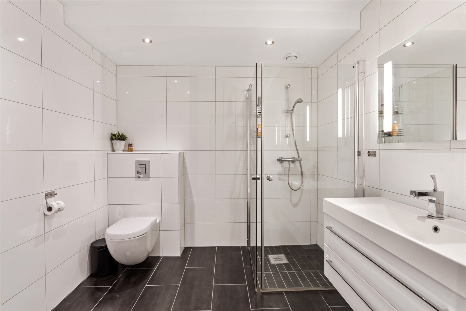 Bad 1.etg. Galleribilde