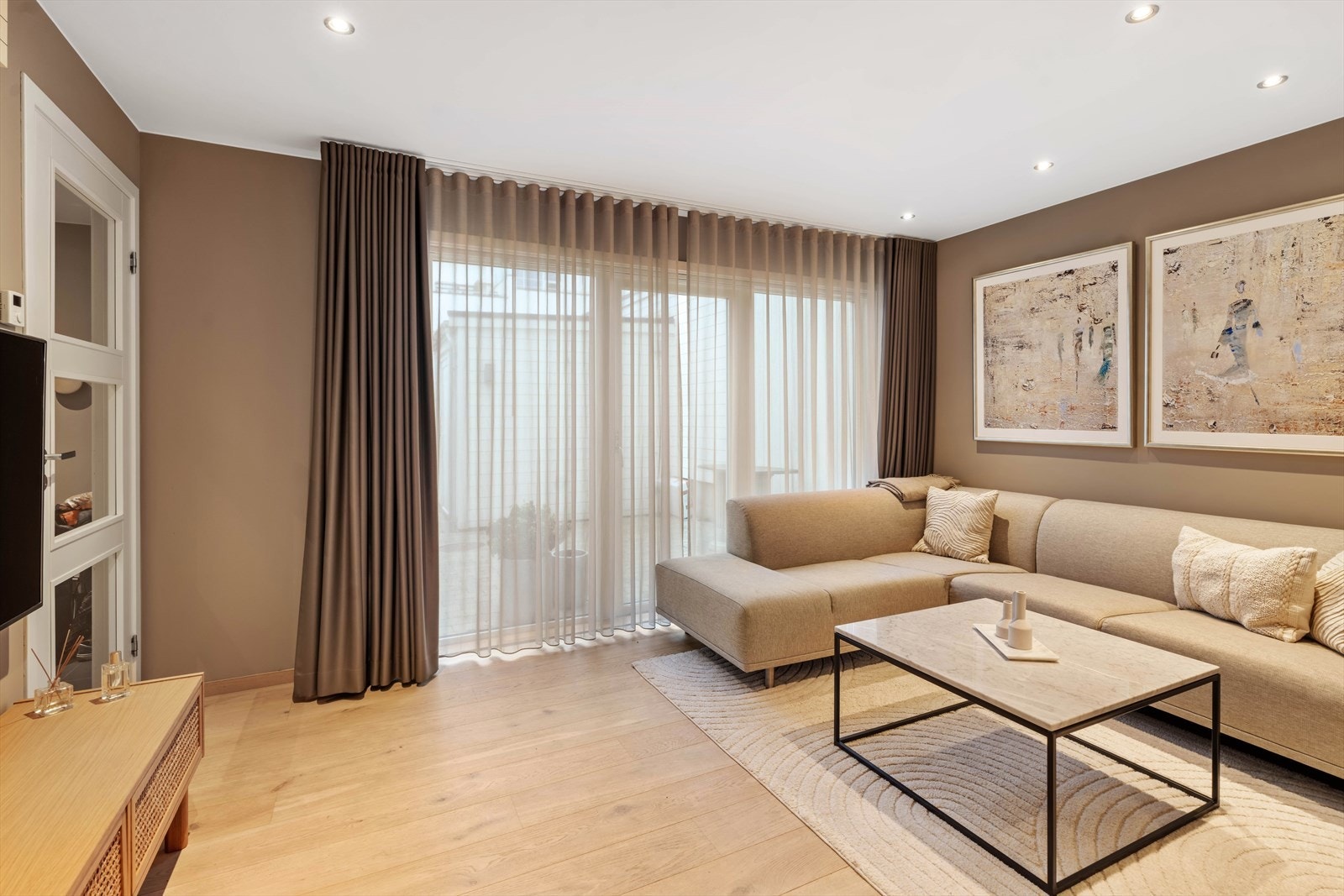 Stue 1. etg. Galleribilde