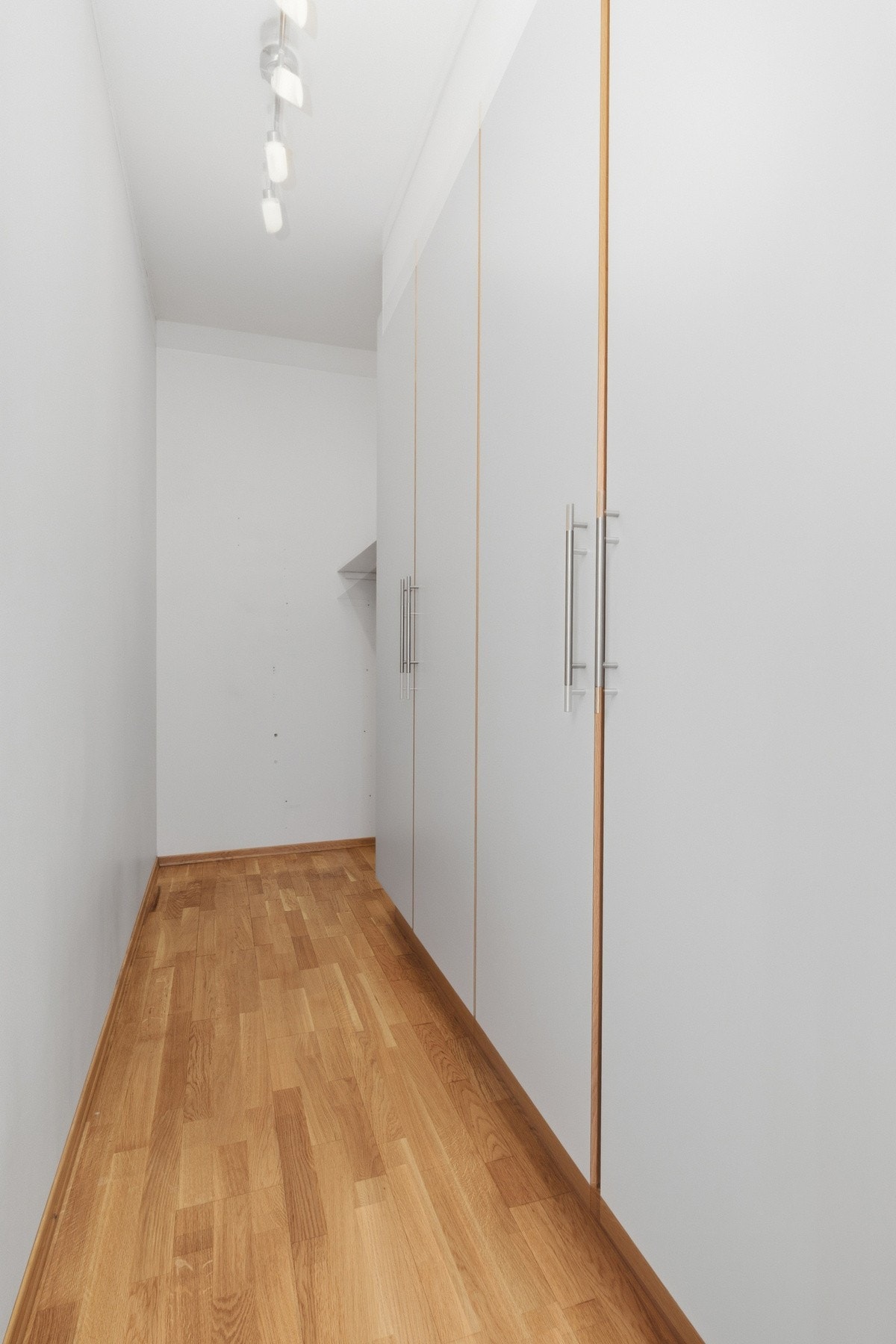 Hovedsoverommet har adkomst til egen walk-inn. Galleribilde