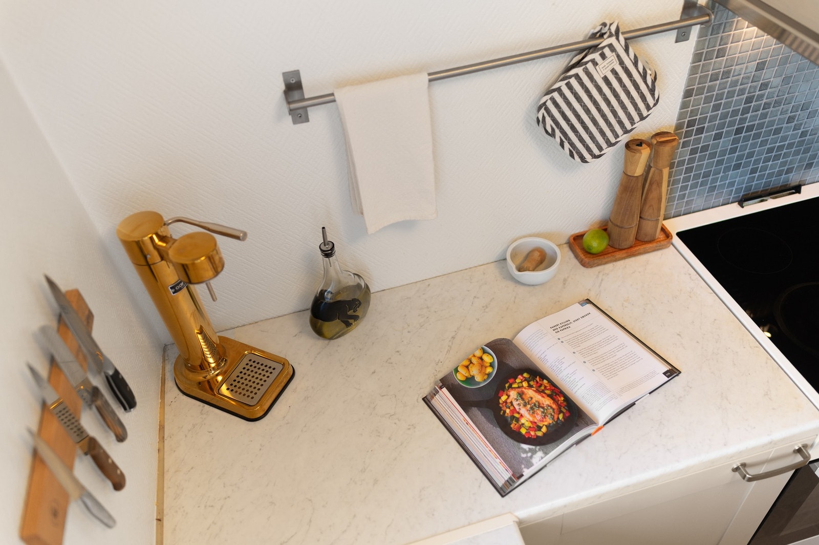 Detaljbilde av kjøkken. Galleribilde