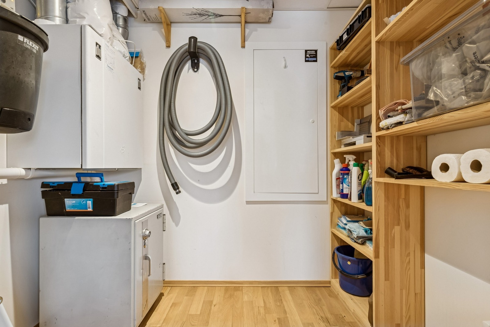 Innvendig bod ved soverom 2 Galleribilde