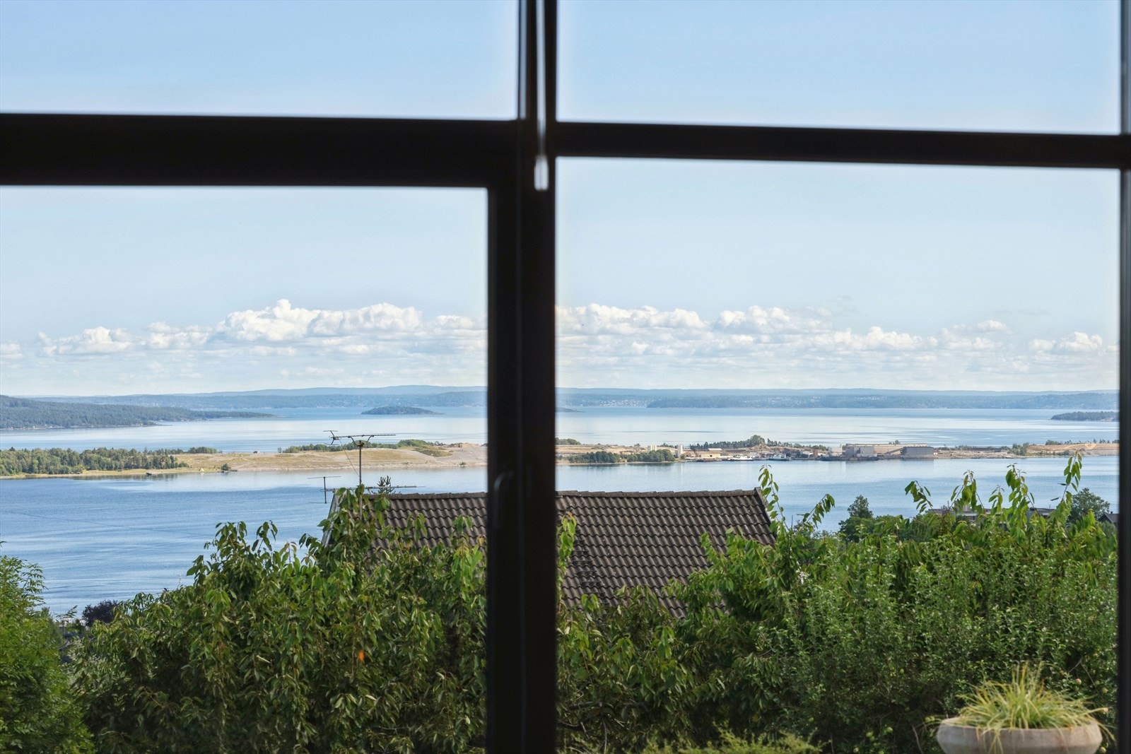 Utsikt og stue Galleribilde