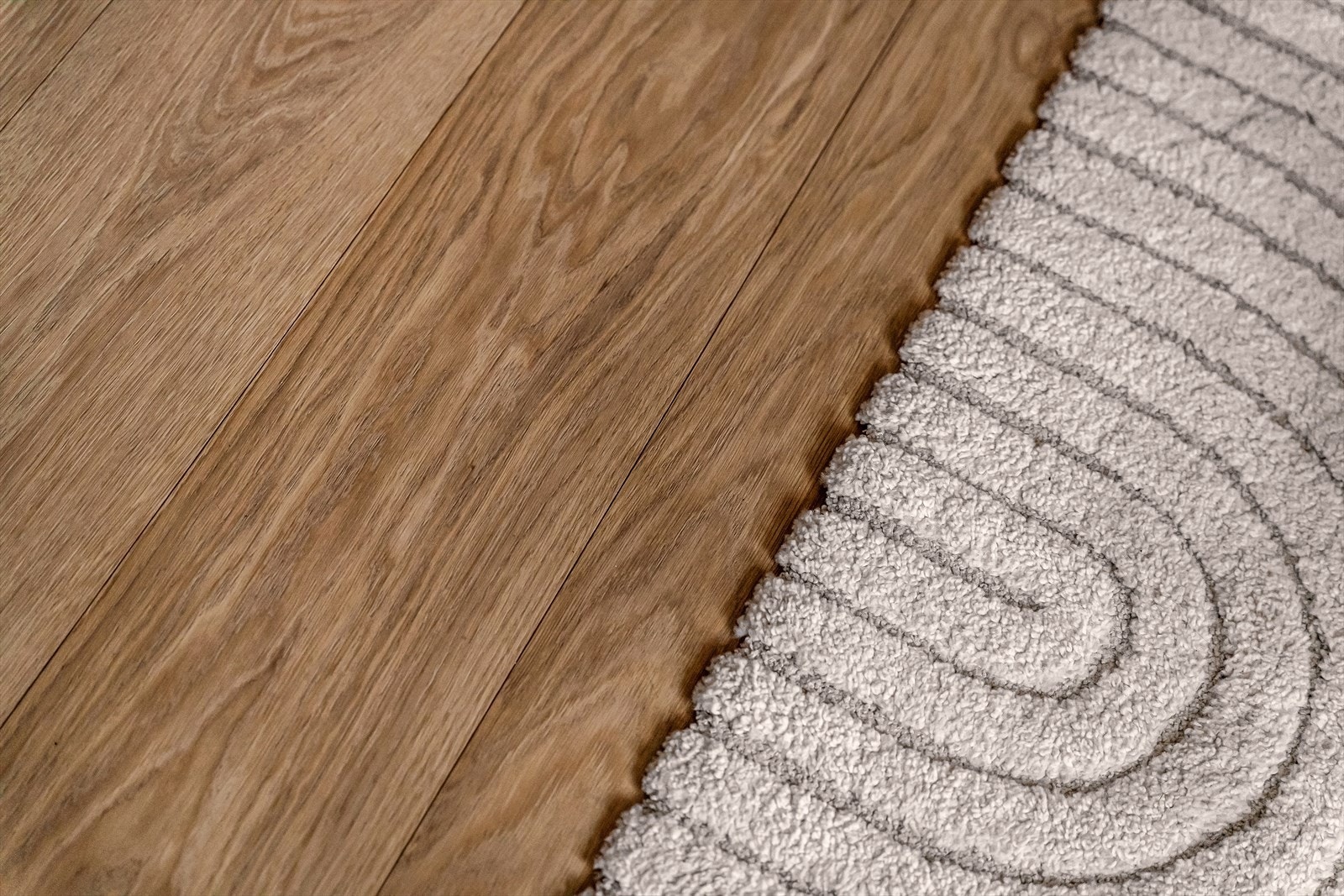 Eikeparkett med varme i hele boligen Galleribilde