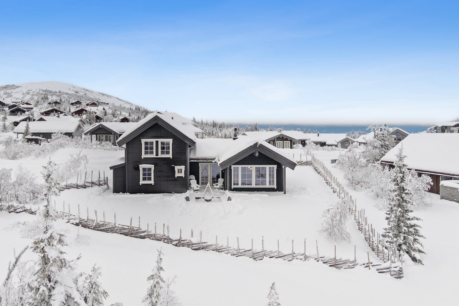 En lekker høyfjellshytte i et attraktivt hyttefelt på Veggli. Galleribilde