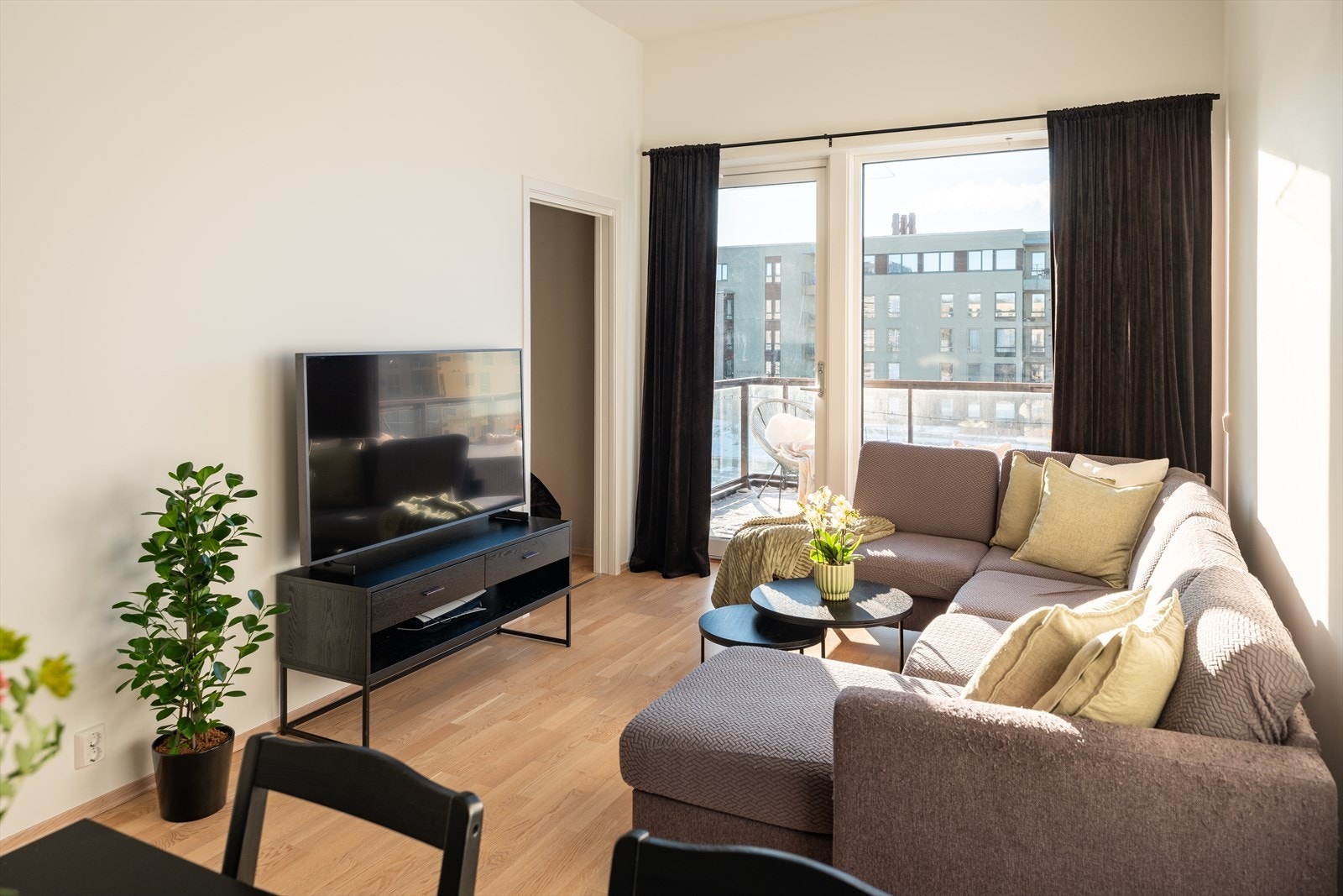 Bygget og leiligheten ble ferdigstilt i 2024, noe som gir nybygg-garanti til 2029. Galleribilde