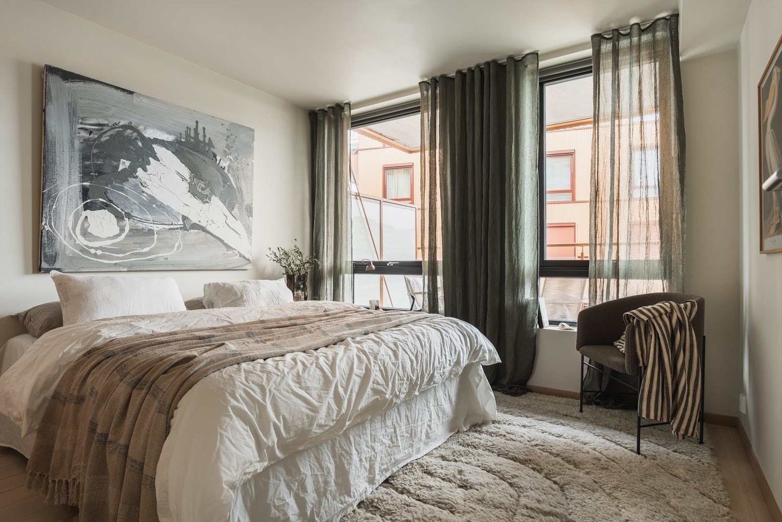 Leiligheten har totalt to romslige soverom Galleribilde