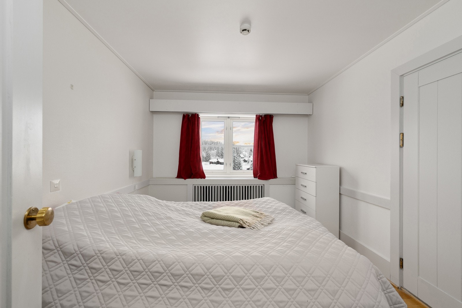 Også herfra kan du våkne til en flott utsikt mot det snødekte landskapet. Galleribilde