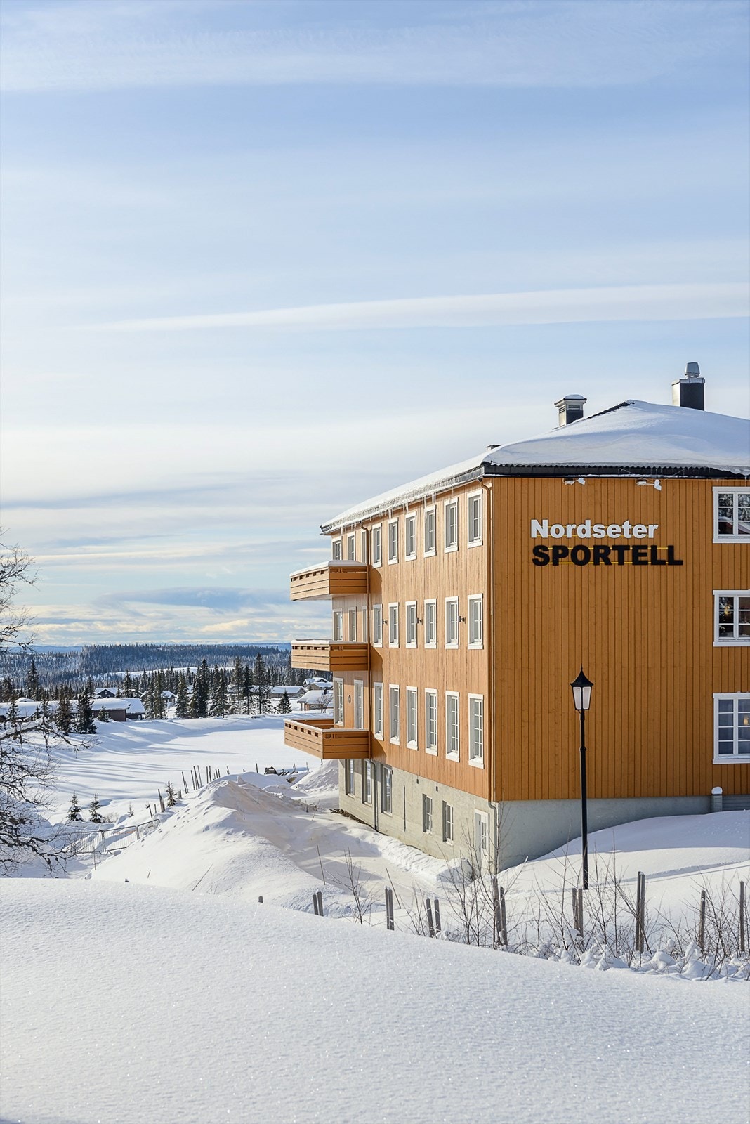 Bygget har en flott beliggenhet i et område preget av friluftsliv og vintersport. Galleribilde