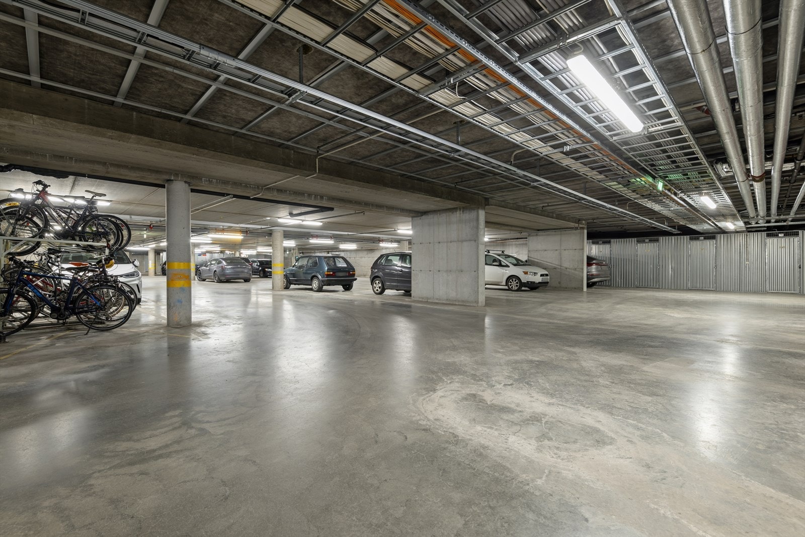 Parkering etter førstemann-til-mølla-prinsippet. Galleribilde