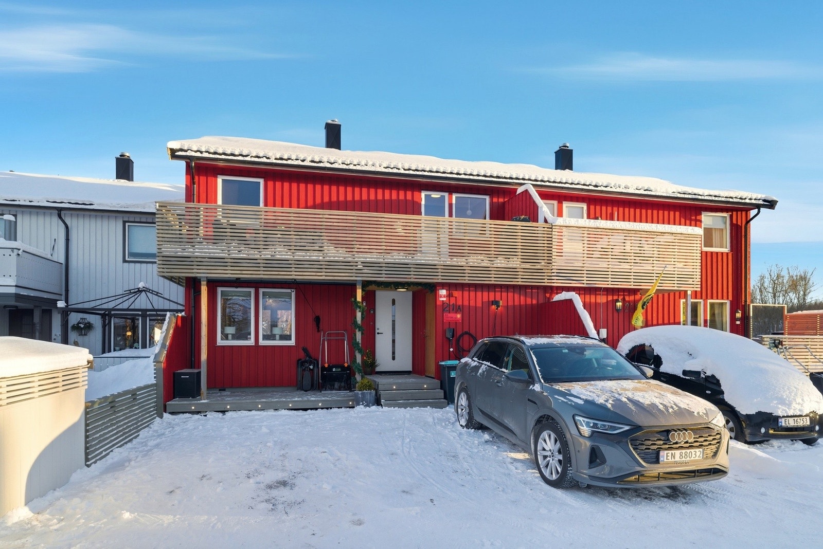 Velkommen til Kryddermoen 21A - En moderne og gjennomgående oppgradert halvpart av tomannsbolig!
FOTO: LEEL FOTO. Galleribilde