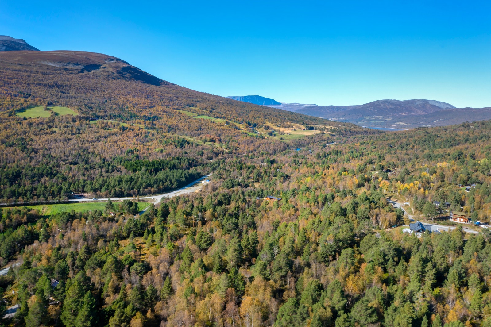 Utsikt mot Gjevilvatnet Galleribilde