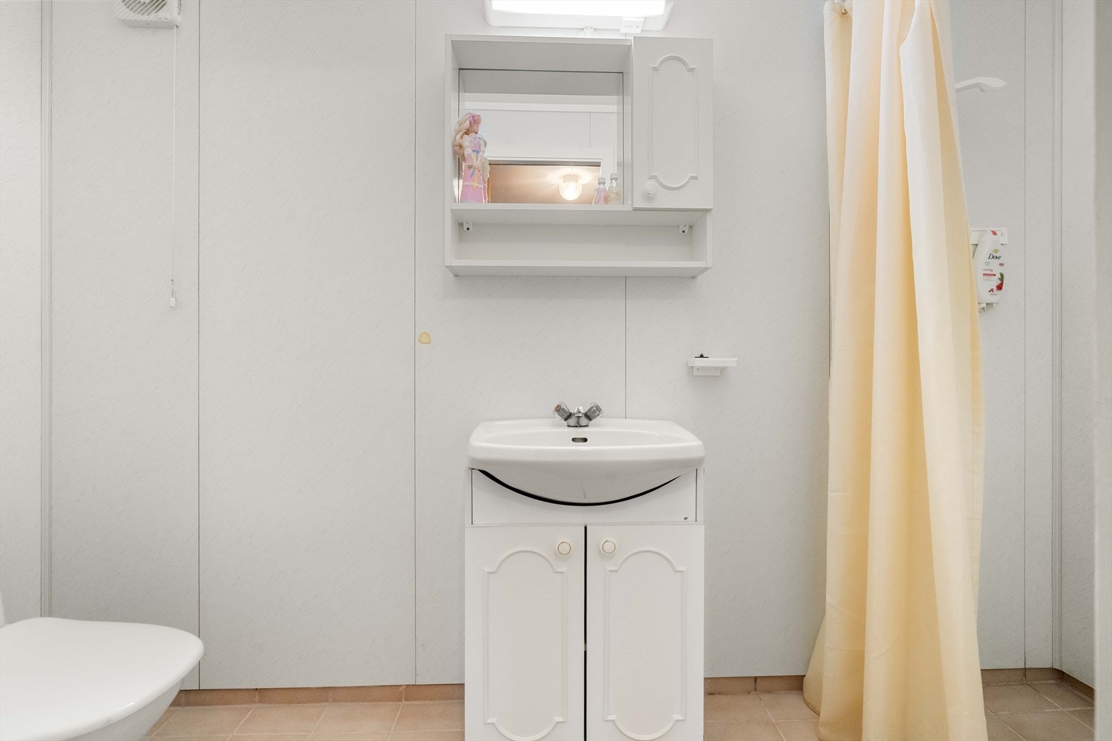 Bad i kjellar er innreda i seinare tid og er ikkje omsøkt eller godkjent Galleribilde