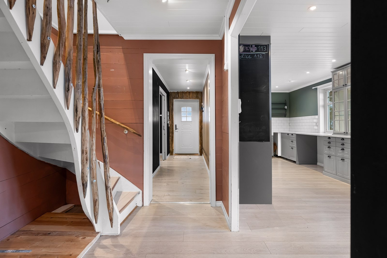 Trapp til loft. Opprinnelig var det og trapp ned til kjeller. Galleribilde