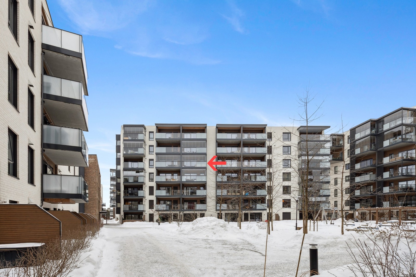 Her bor du midt i Jessheim sentrum, med gangavstand til alle hverdagslige fasiliteter. Galleribilde