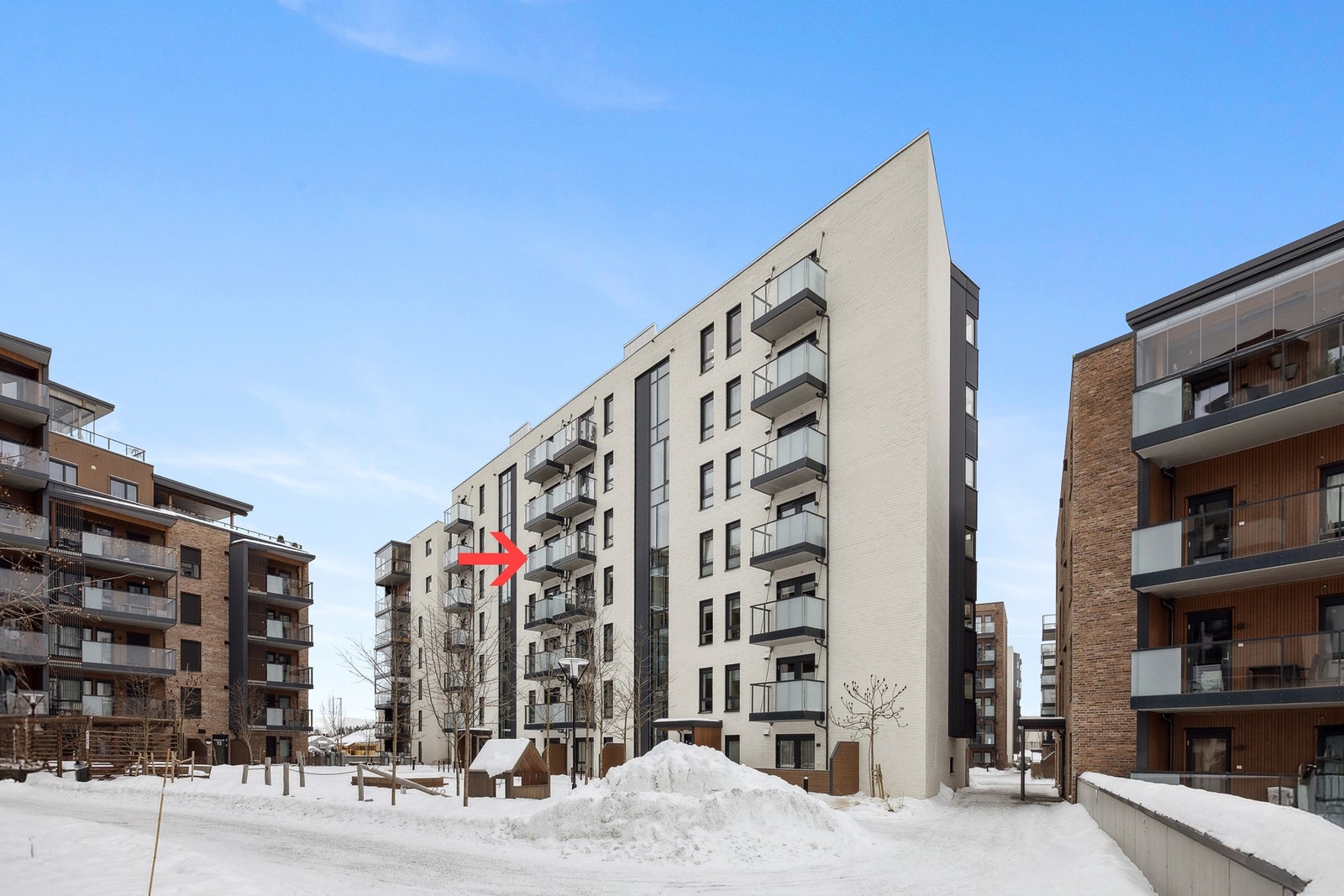 En leilighet som virkelig byr på komfort, moderne løsninger og tilgjengelighet. Galleribilde