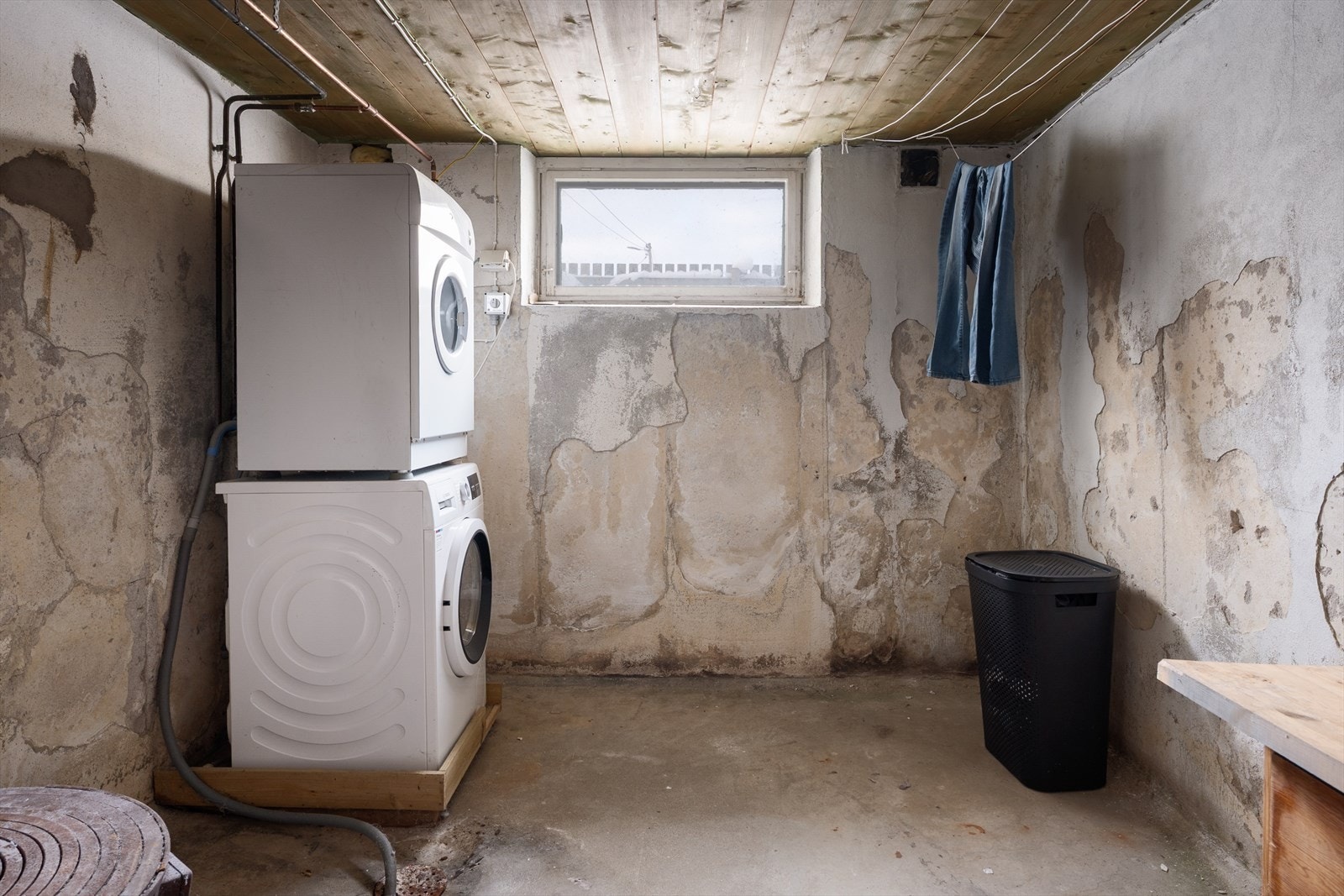 I tillegg til en enkel vaskekjeller inneholder kjelleretasjen to bodrom. Galleribilde