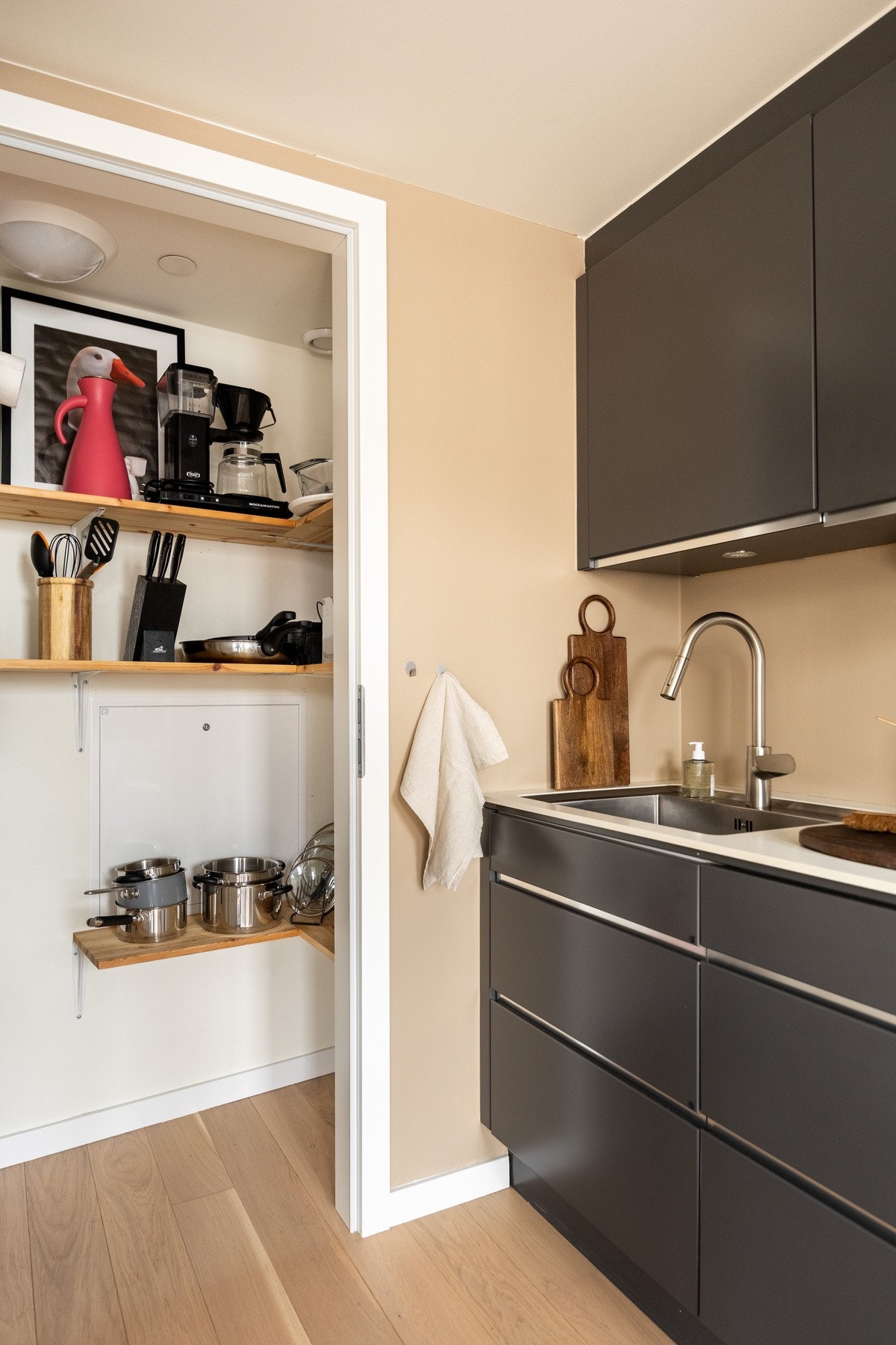 Smarte løsninger med gode oppbevaringsmuligheter. Galleribilde