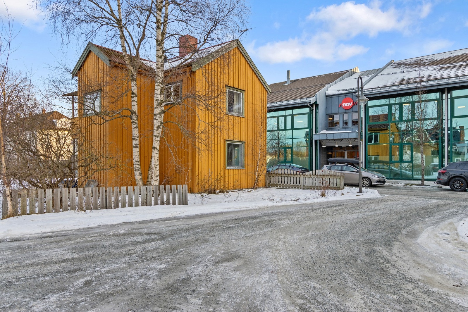 Enebolig. Galleribilde