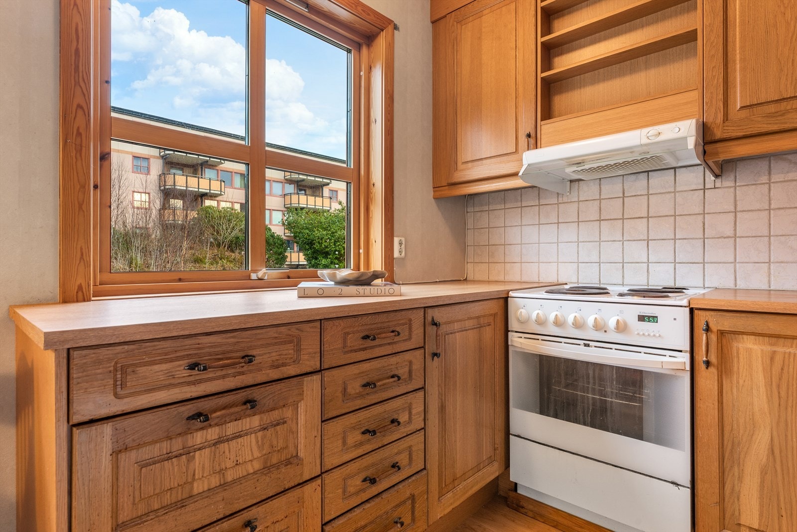 - Ønsker du et mer moderne preg kan du enkelt male frontene og skifte håndtak - Galleribilde