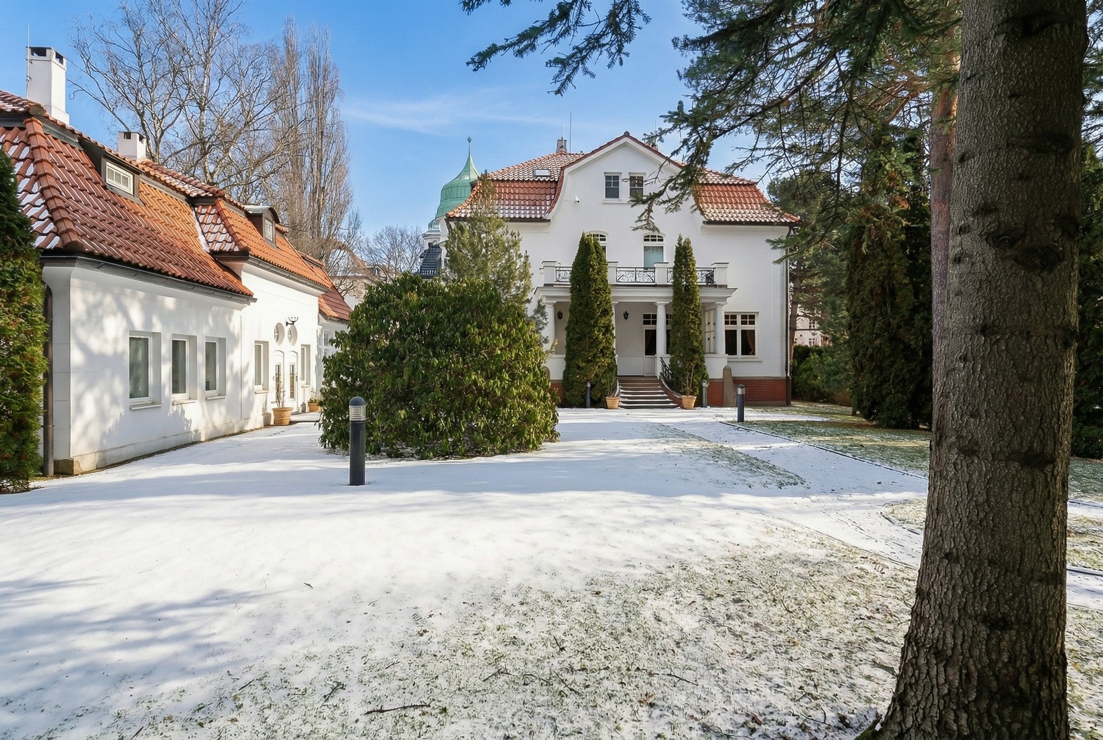 Lyssetting/sol i foto er redigert med AI og det tas forbehold om eventuelle feil. Galleribilde