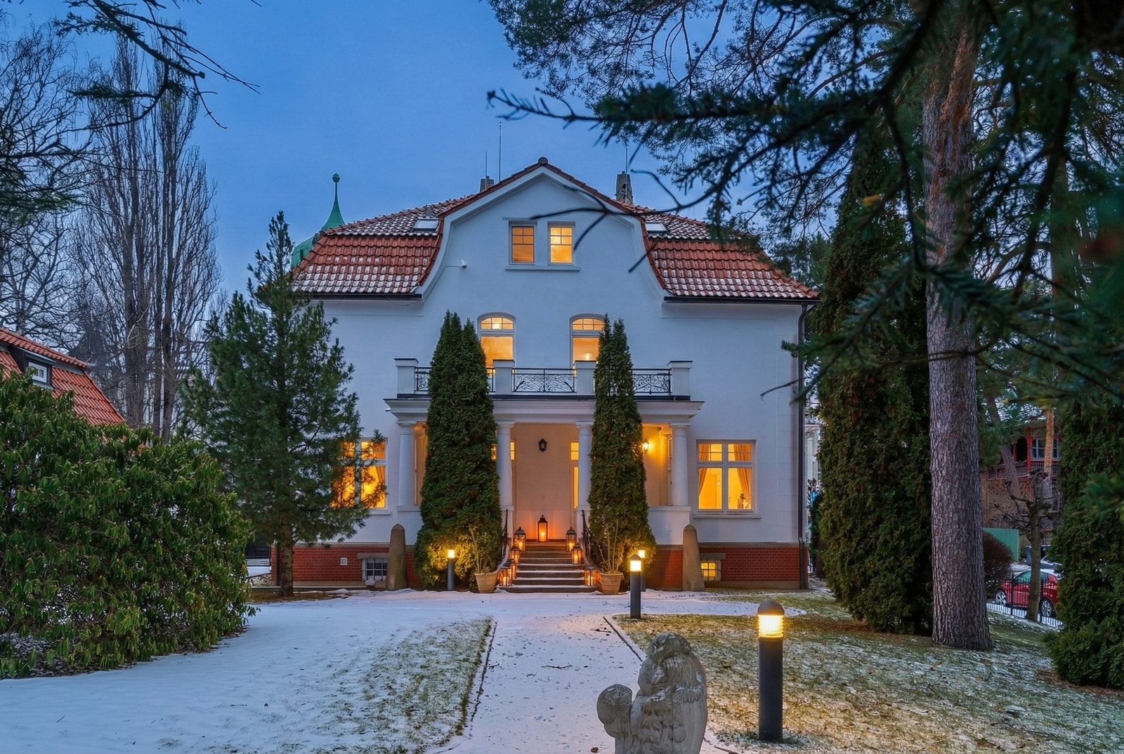 Lyssetting/sol i foto er redigert med AI og det tas forbehold om eventuelle feil. Galleribilde