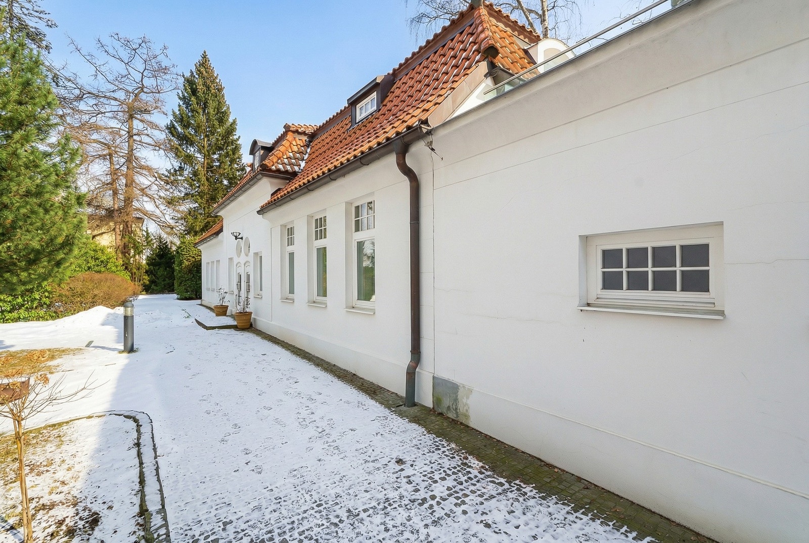 Lyssetting/sol i foto er redigert med AI og det tas forbehold om eventuelle feil. Galleribilde