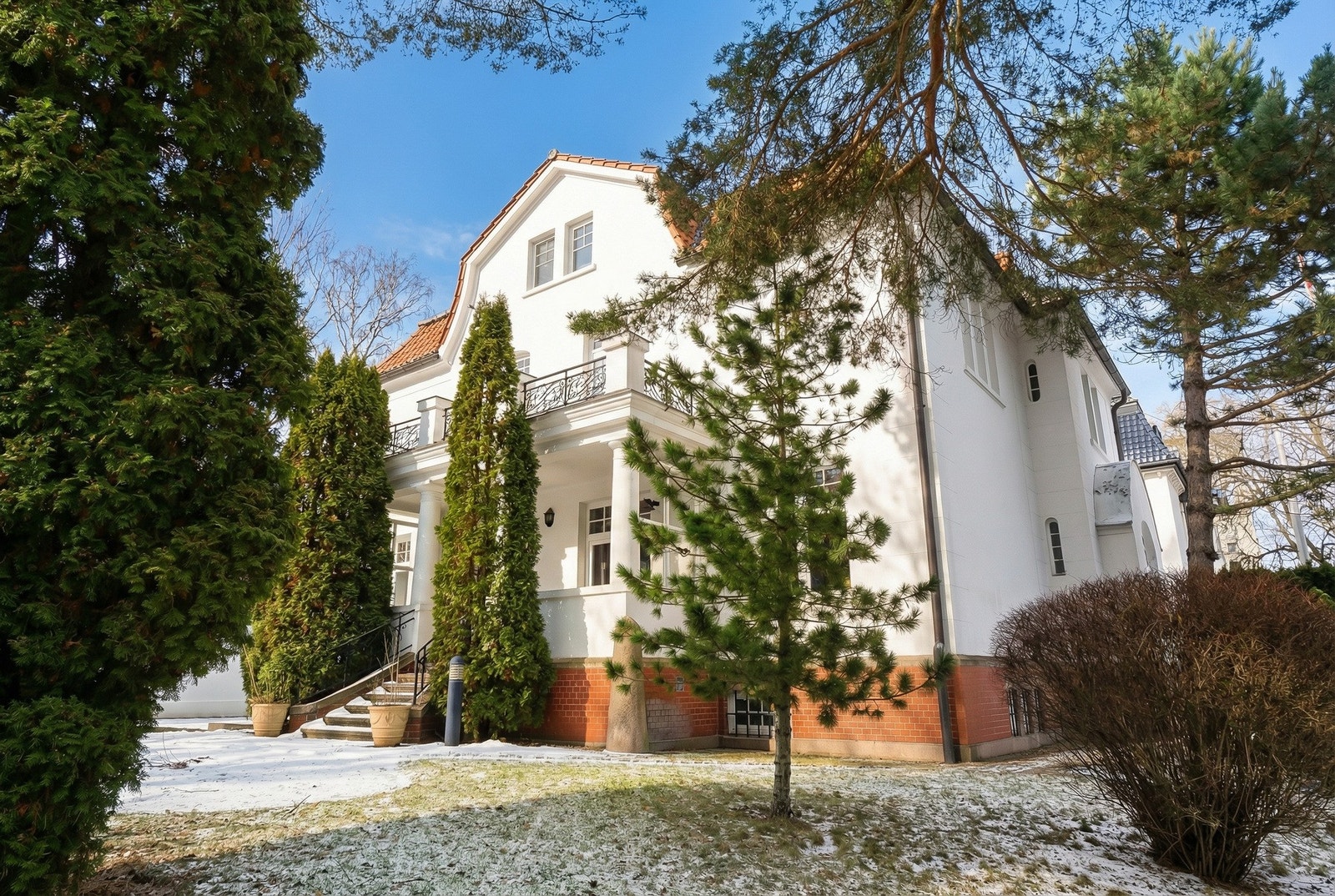 Lyssetting/sol i foto er redigert med AI og det tas forbehold om eventuelle feil. Galleribilde