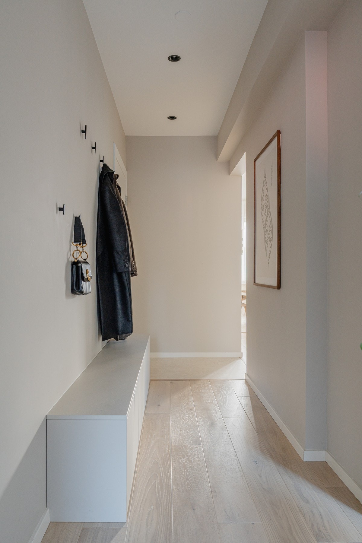 Tilpasset kommodeskap i entré. Galleribilde