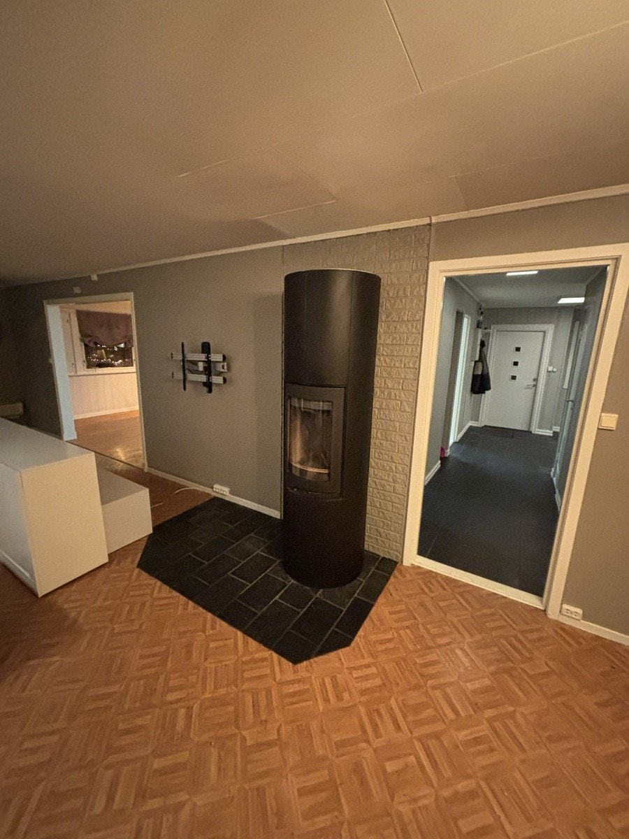 stue med ovn Galleribilde