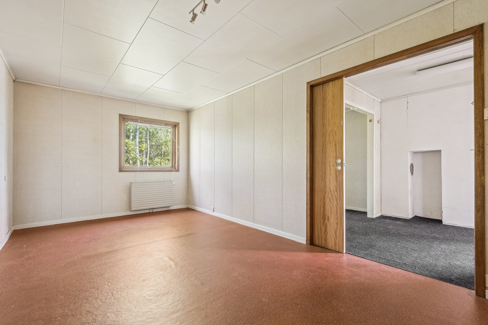 Soverom med adkomst fra gang i 1. etasje. Galleribilde