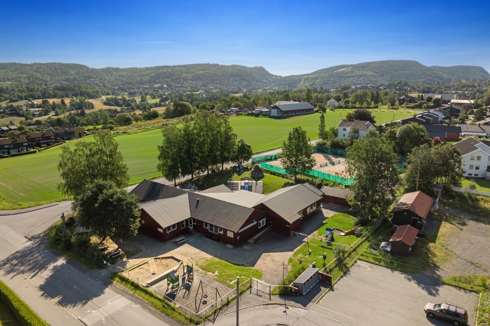 For familier er dette et perfekt utgangspunkt med nærhet til skoler og barnehager. Galleribilde