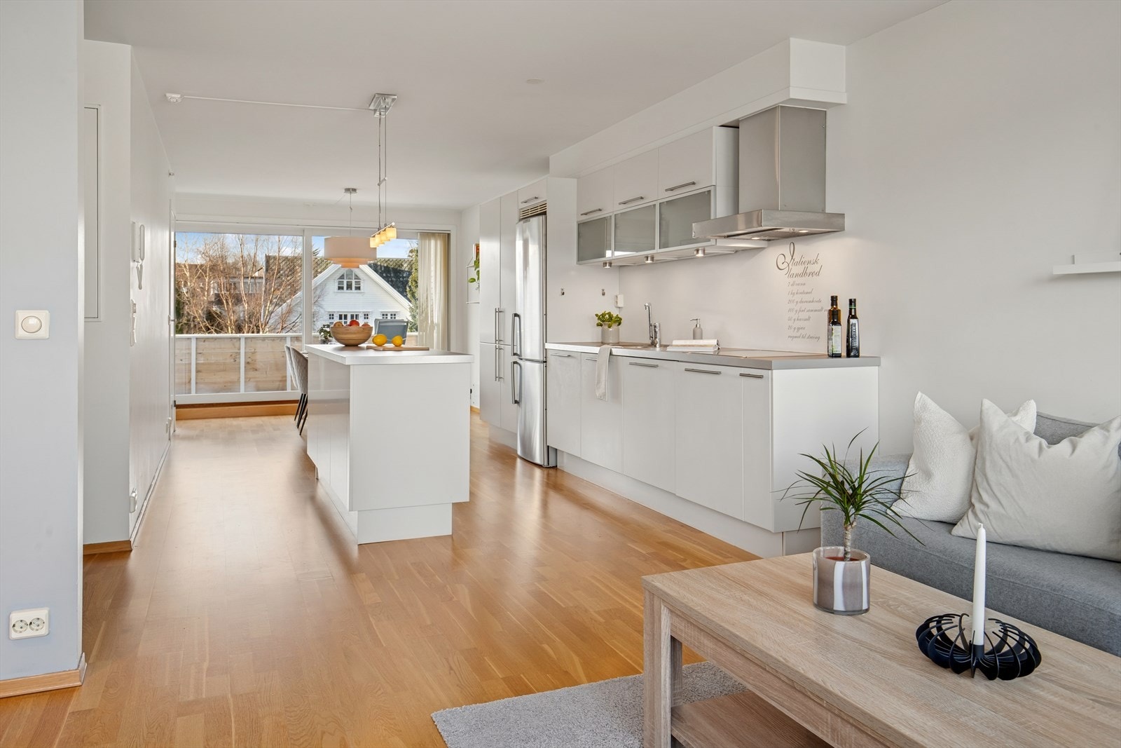 Lys og trivelig 2-roms med attraktiv beliggenhet på Gausel. Galleribilde