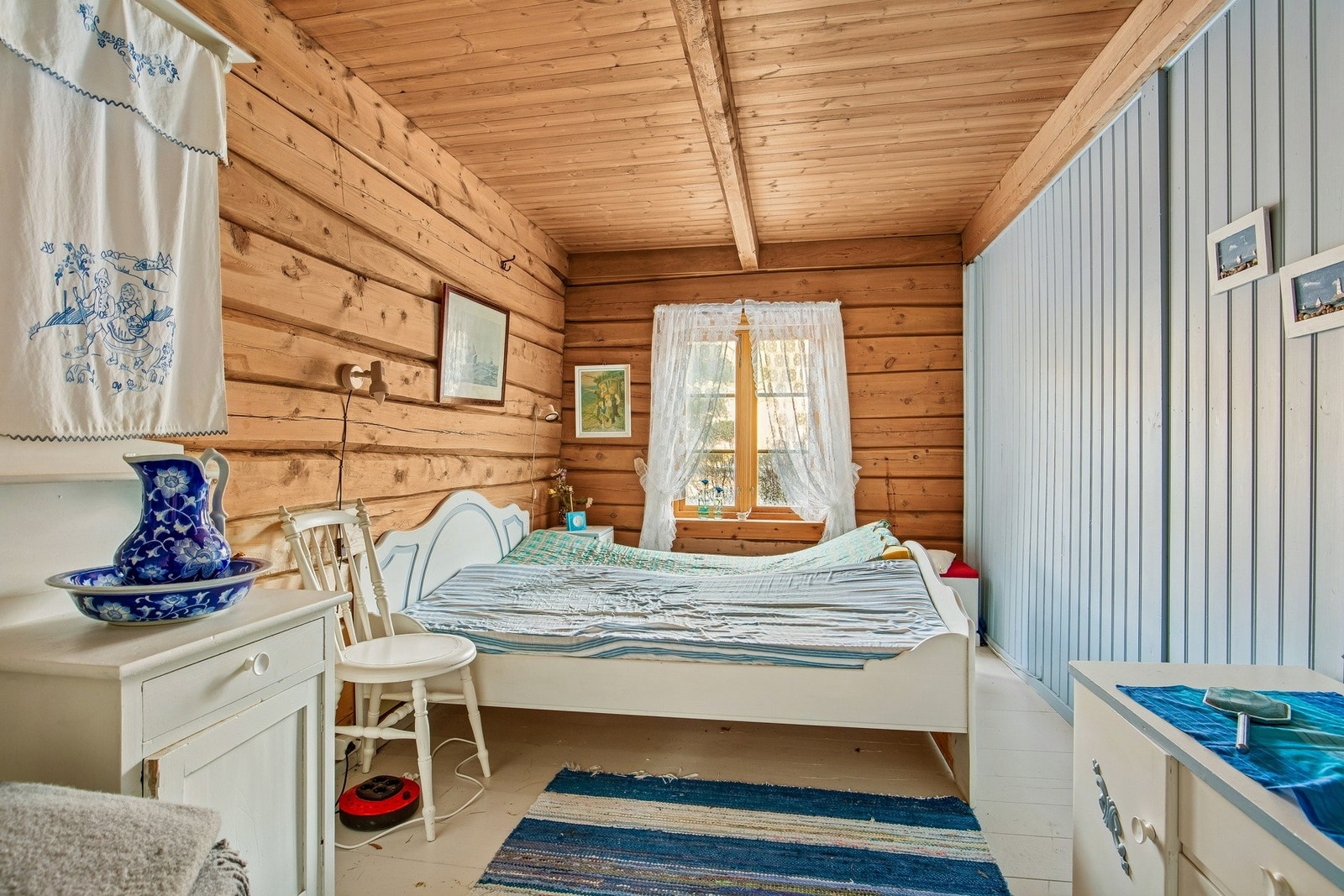 Soverom i 1. etasje Galleribilde