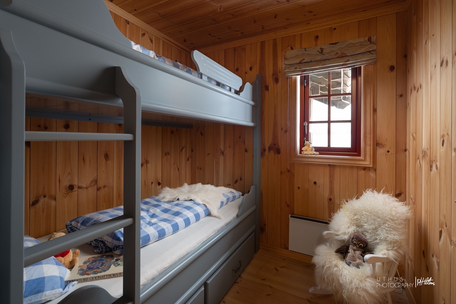 Soverom fire har herregårdskøyeseng Galleribilde