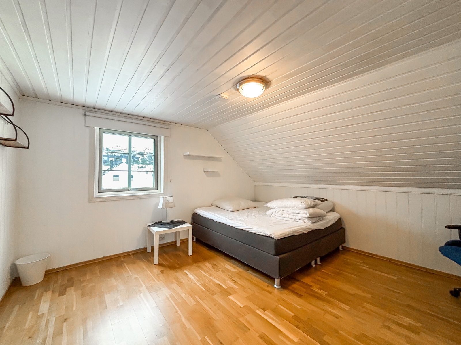 Soverom nr. 3 - Hovedsoverom. Galleribilde