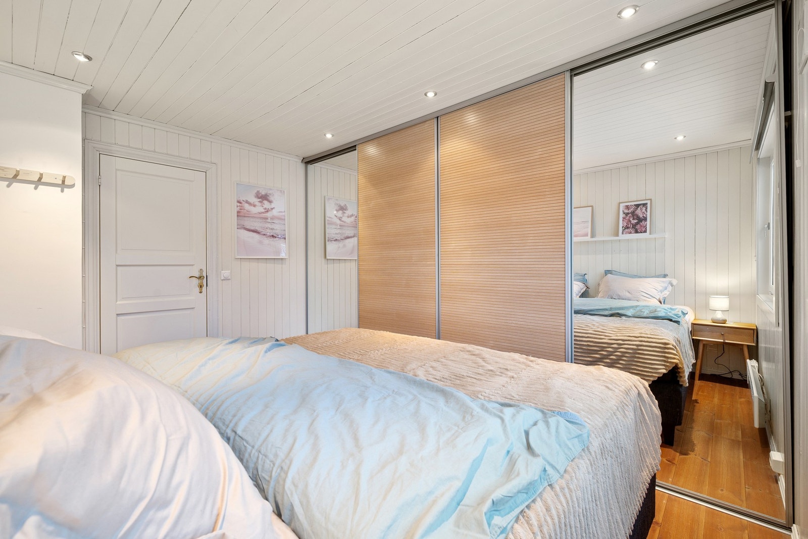 Her er det god plass til skyvedørsgarderobe. Galleribilde