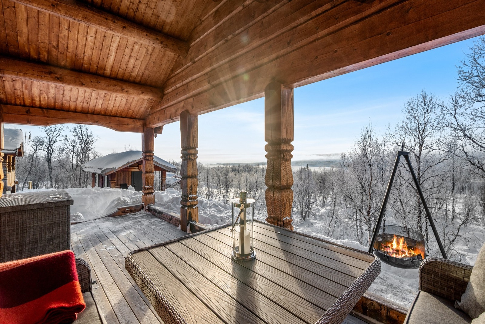 Lun terrasse med fantastiske utsiktsforhold. Galleribilde