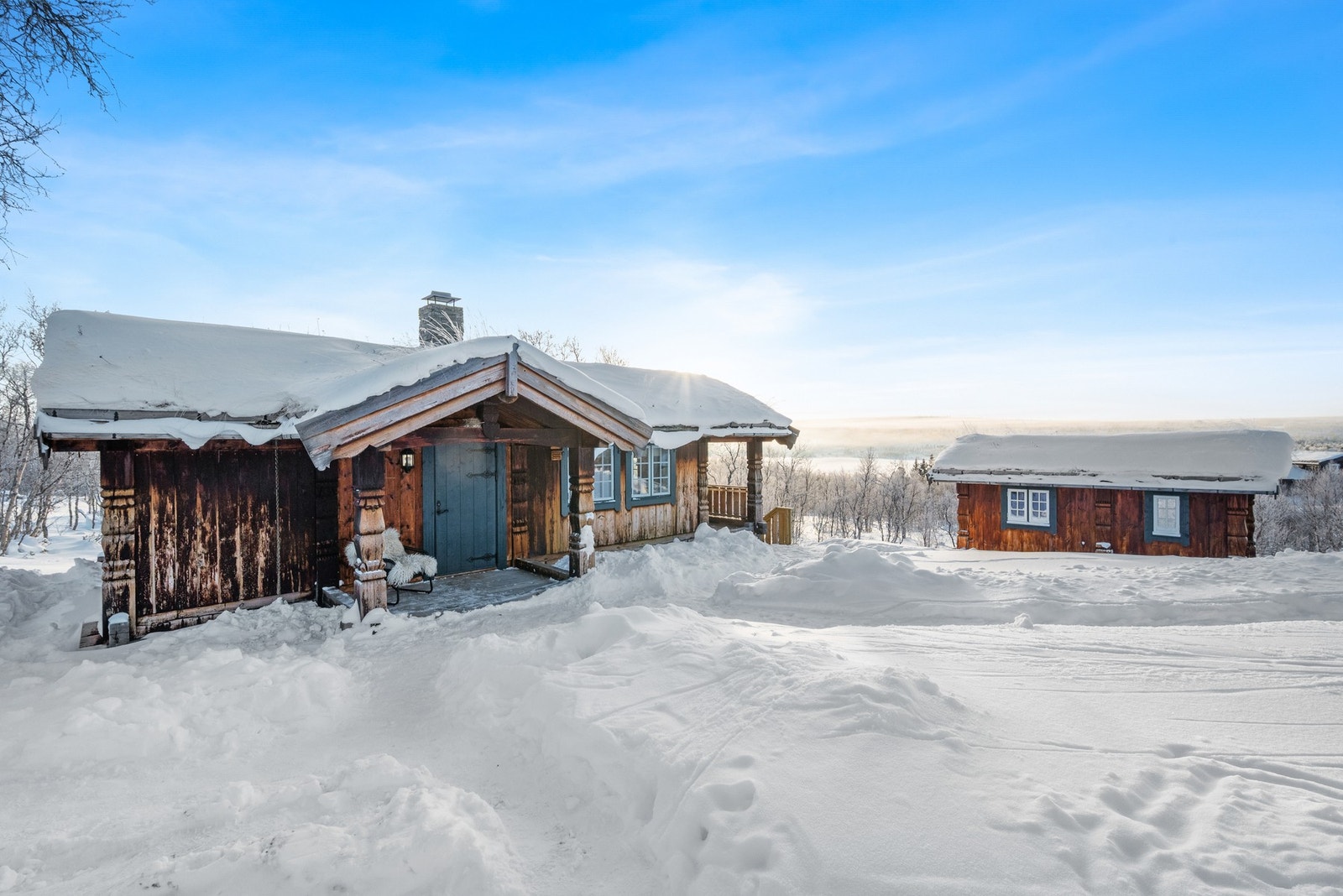 Annekset/gjestehytta ble oppført i 2015 og er på 77m². Galleribilde