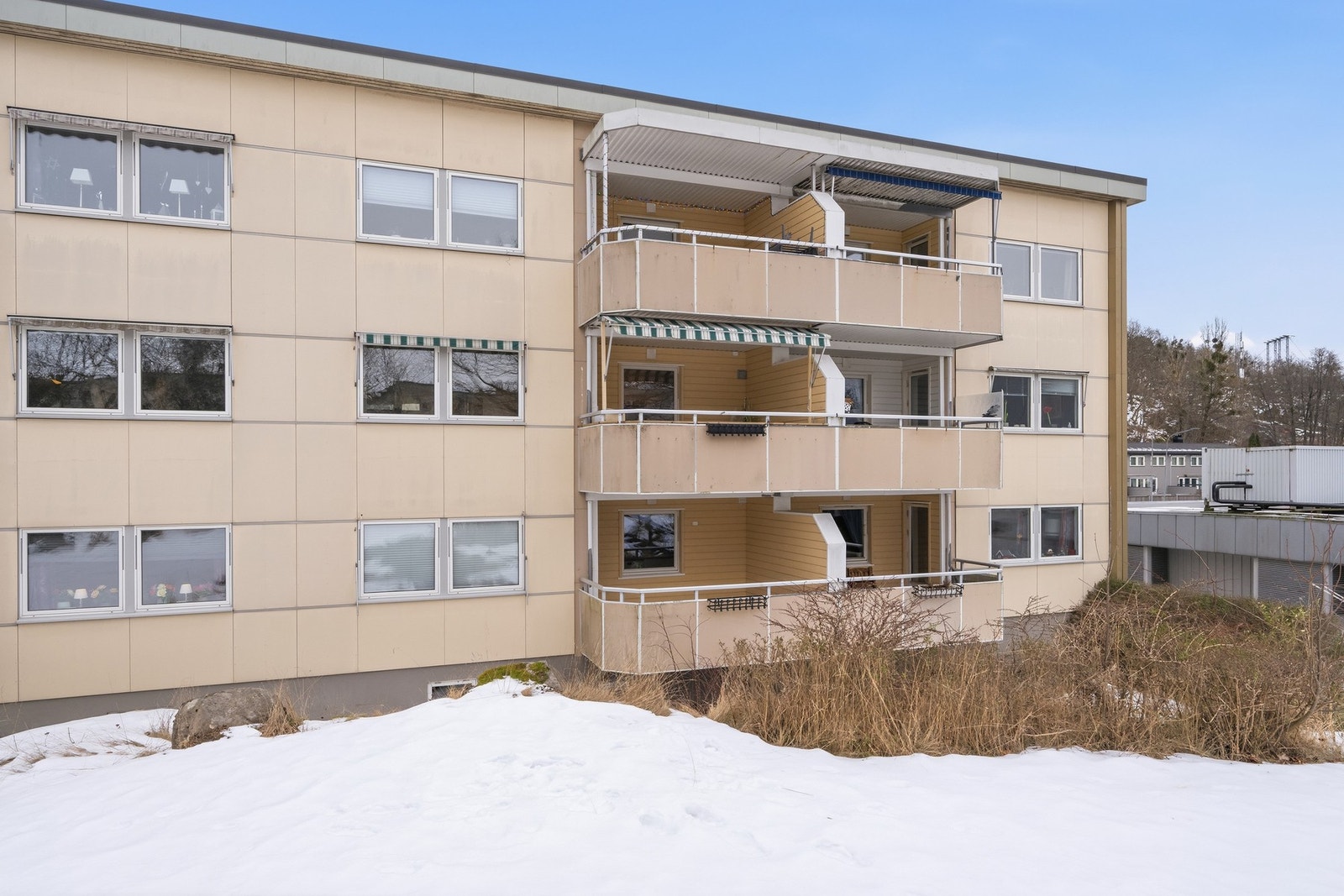 Leiligheten ligger i 2. etasje - kort vei til skoler, dagligvare, apotek og flotte turområder. Galleribilde