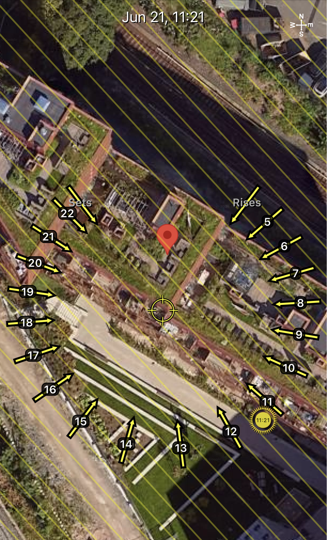 Solkartet viser solforholdene i juni. Leiligheten ligger på enden av bygget. Galleribilde