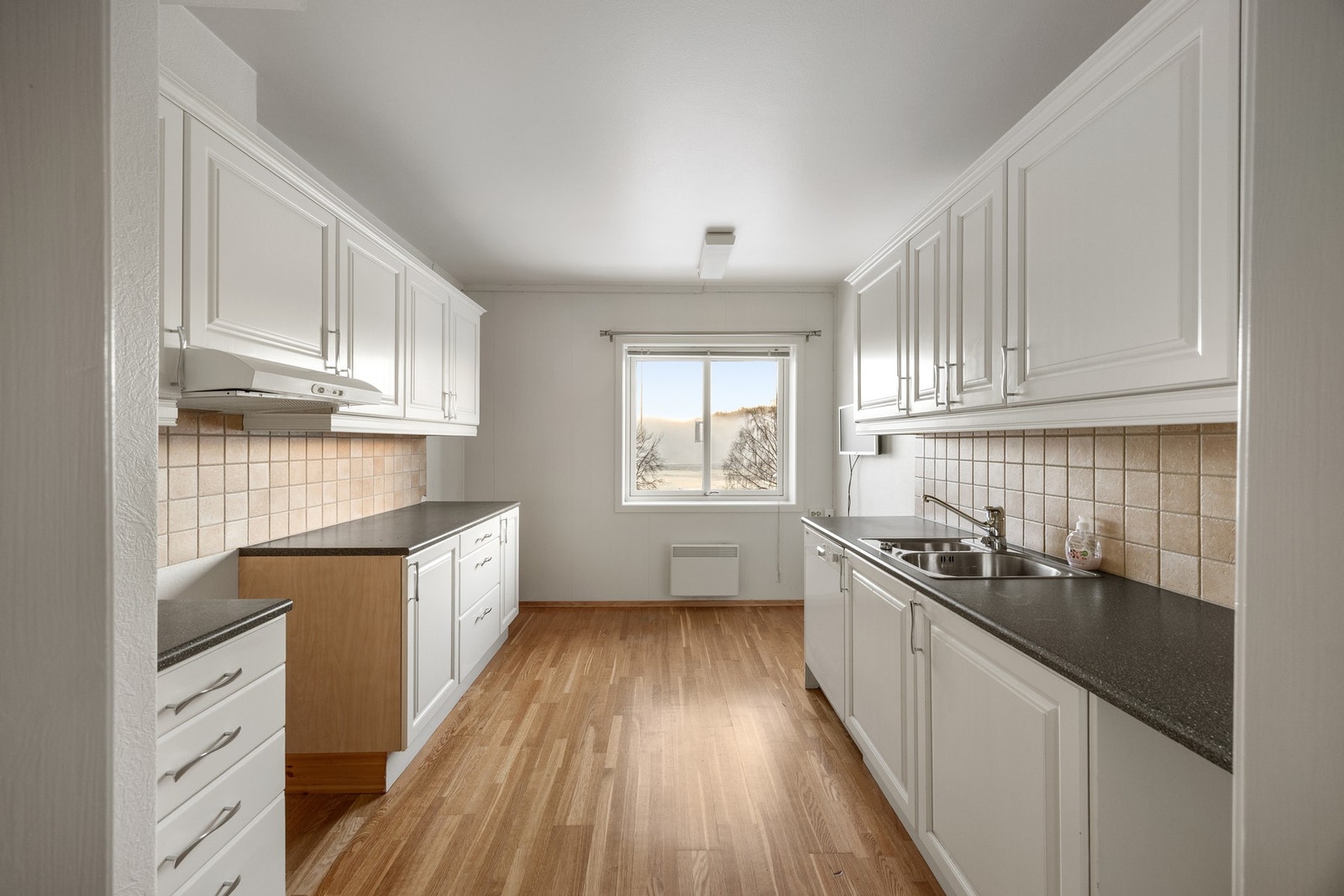 Kjøkken - ca. 10 kvm. Galleribilde