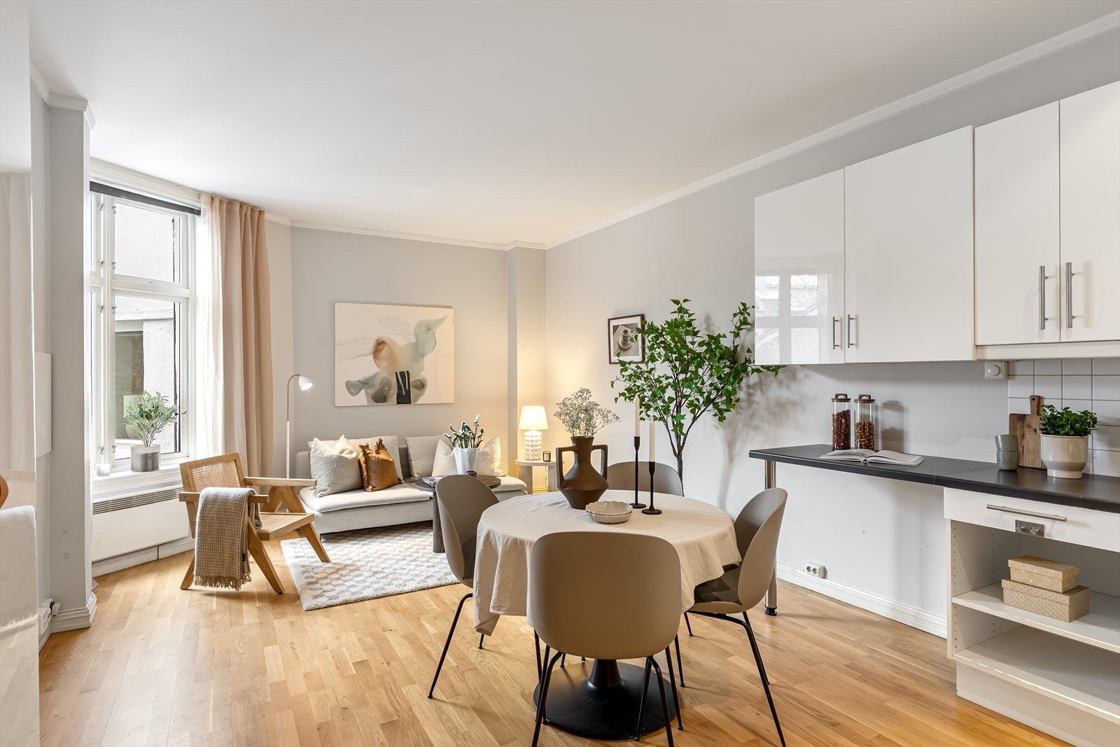 Velkommen til Oscars gate 37A! Foto Pontus Gustav Holmenäs. Galleribilde