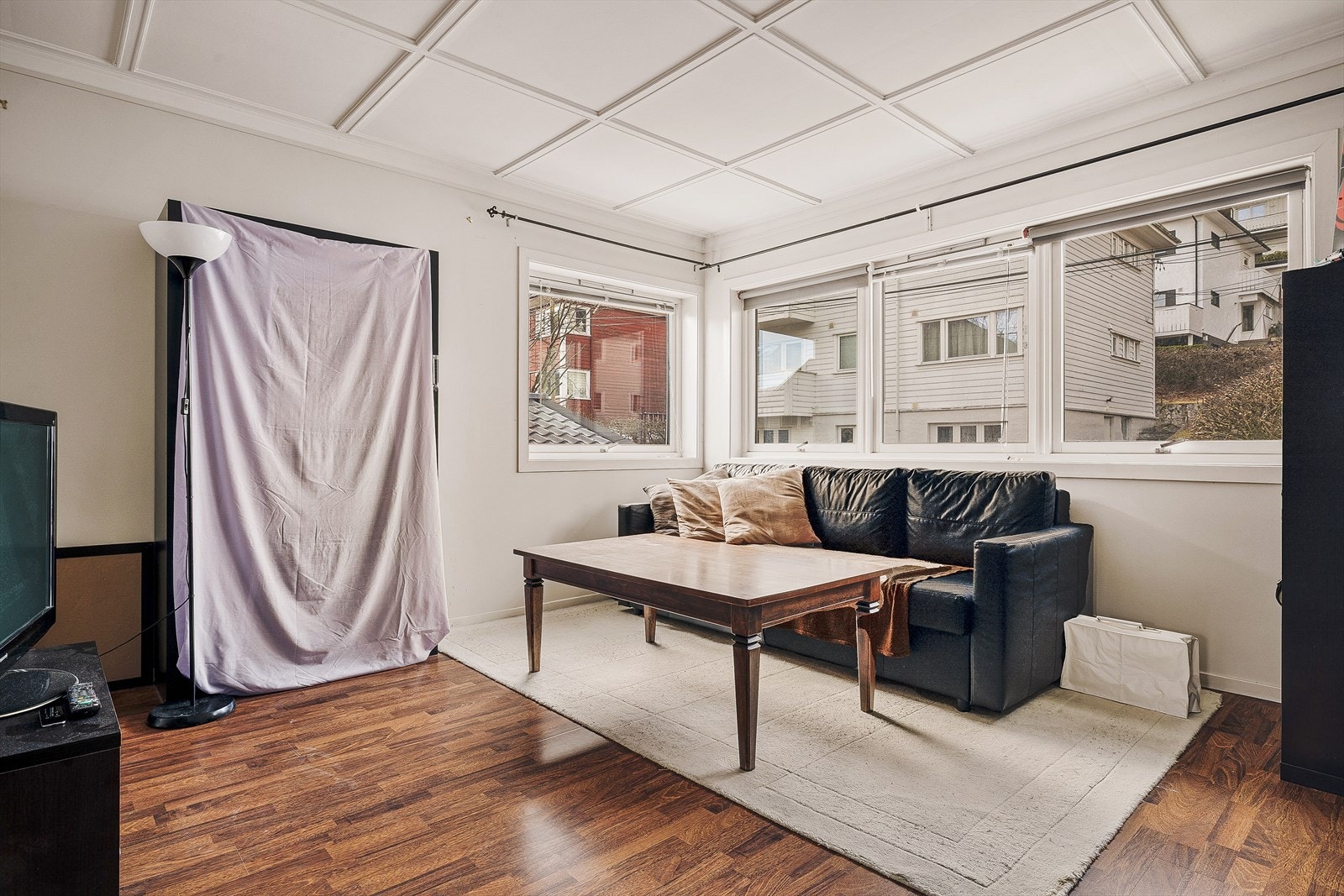 1.etg (utleid): Stue på ca. 20 m² Galleribilde