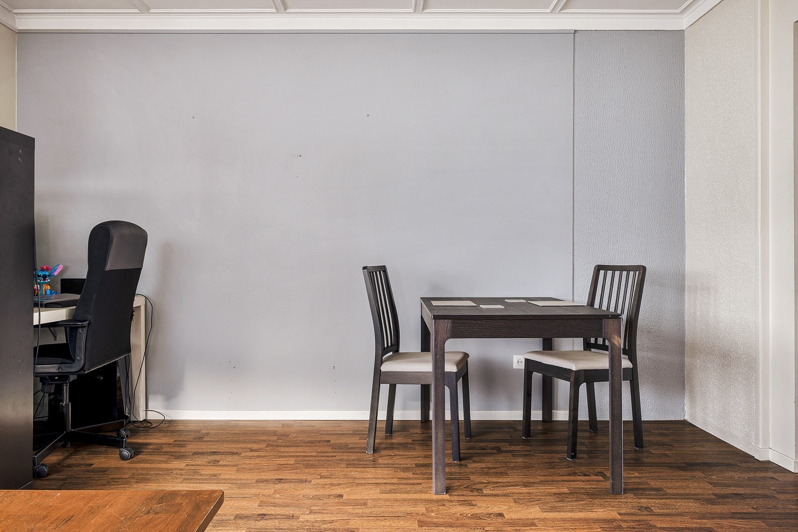 1.etg (utleid): Stue på ca. 20 m² Galleribilde